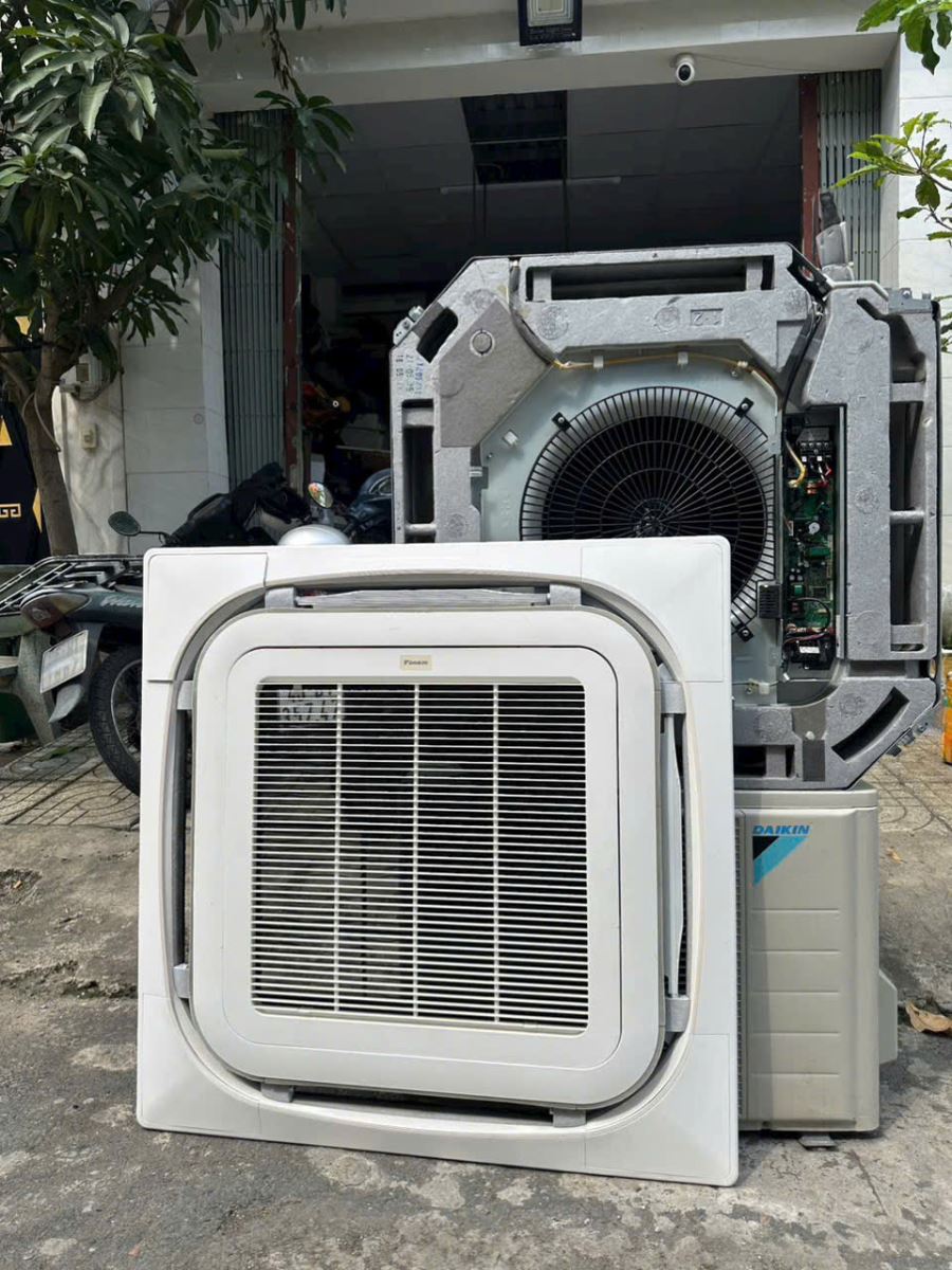 Máy lạnh âm trần Daikin 1,5hp mới 85% ga R410 ( không inverter)